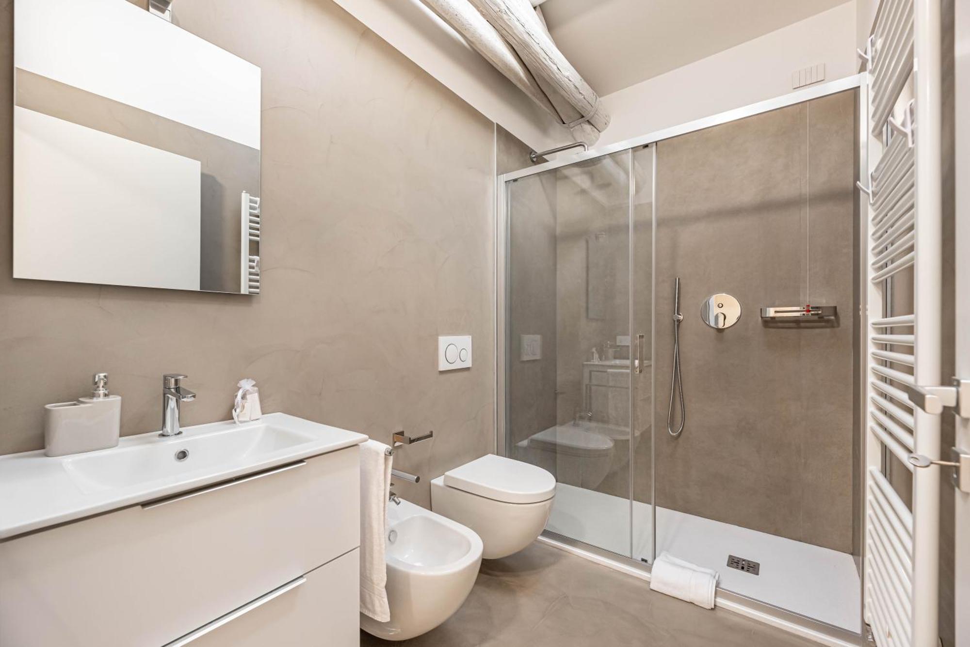 We Home - Romeo&Giulietta Luxury Retreat فيرونا المظهر الخارجي الصورة